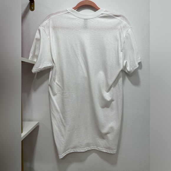 White Gildan Tahirt with Stay Salty logo on front - Picture 2 of 3